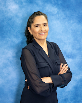  Isabel Flores
